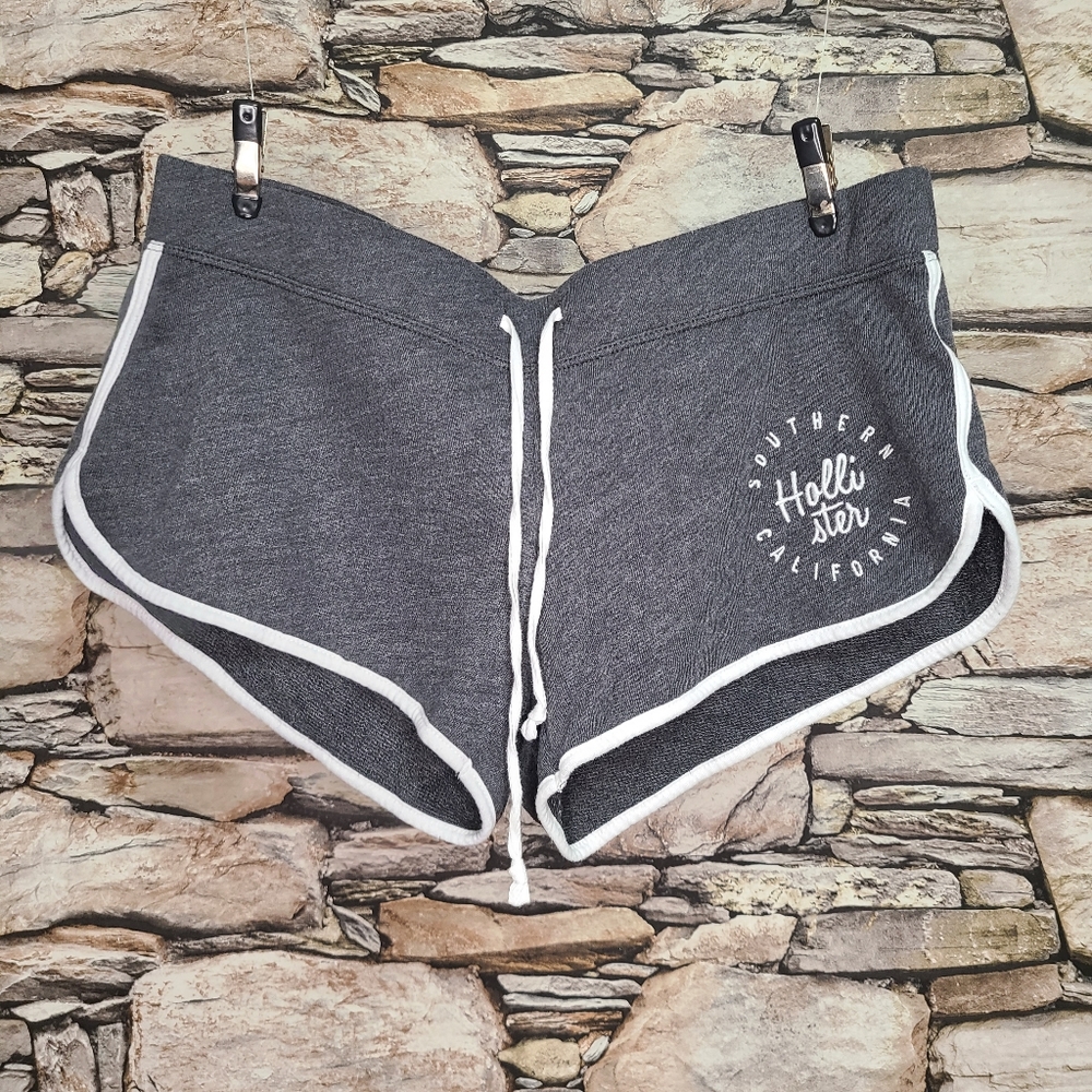 Hollister Womens Athletic Shorts Size Small Gray White Drawstring Booty Pull On
